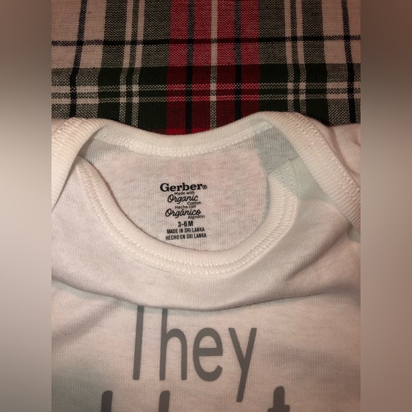 Gerber onesies 2 pack - Picture 4 of 4